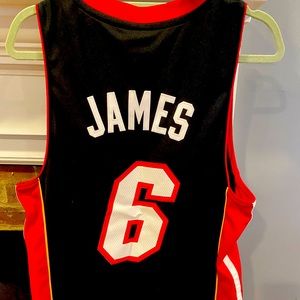 Adidas Lebron James Miami Heat #6 jersey Size Med